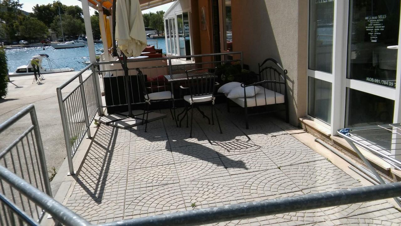 Apartment Antonela Omiš Exterior foto